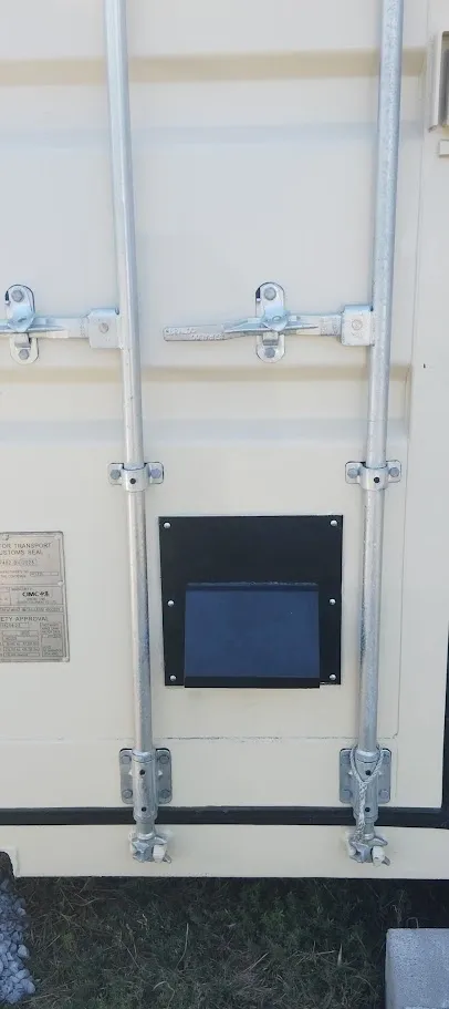 Shipping Container Vent with Bug Screen - Image 5