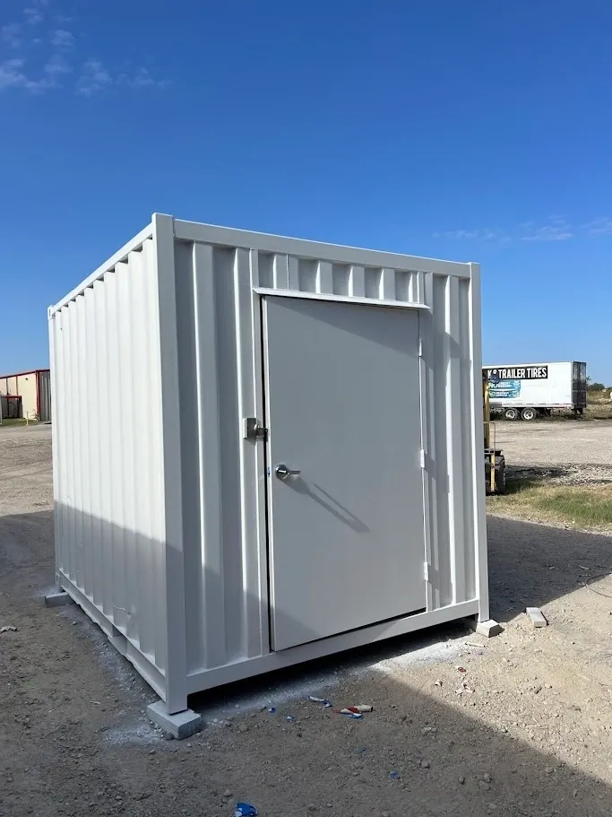 Used 10-foot Refurbished Shipping Container with 48x80 Man Door - Image 4