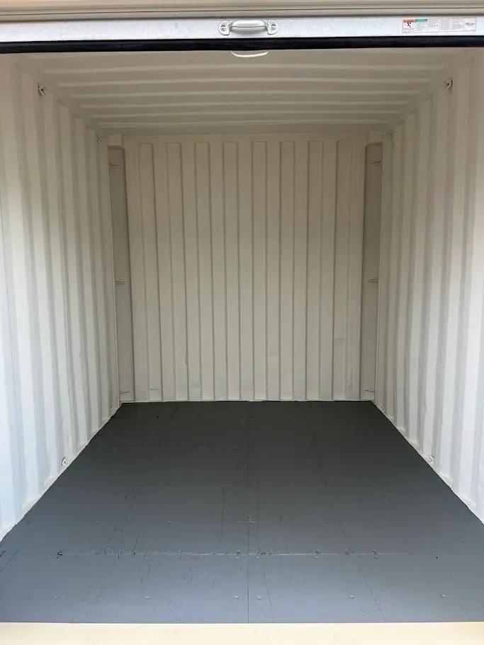 Used 10-foot Refurbished Shipping Container with Roll-Up Door RAL 1015 - Image 5